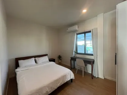 2 Bedroom, 2 Bathroom Single-Floor House for Rent in Chalong