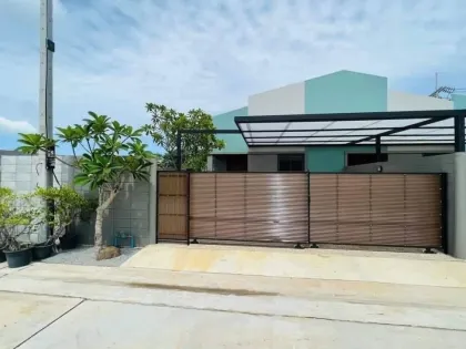 2 Bedroom, 2 Bathroom Single-Floor House for Rent in Chalong