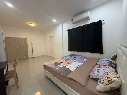 3-Bedroom, 2-Bathroom Villa for Rent in Phuket Villa California, Wichit