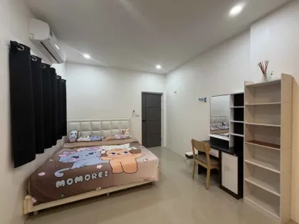 3-Bedroom, 2-Bathroom Villa for Rent in Phuket Villa California, Wichit