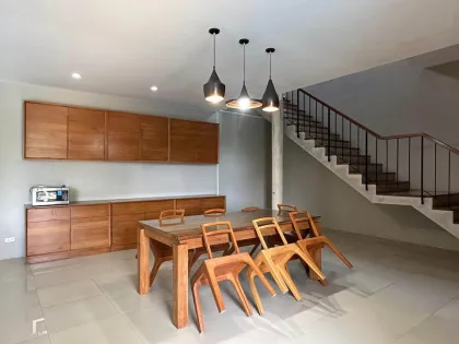 Villa privée avec piscine 4 chambres 4 salles de bain à louer à Chalong