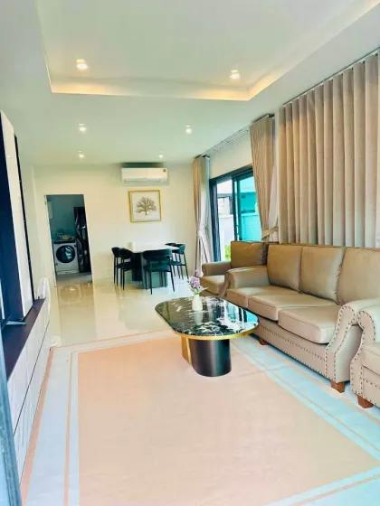 Квартира с 4 спальнями и 3 ванными в аренду в Supalai Lake View, Равай