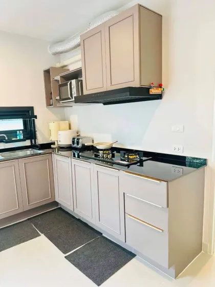 Квартира с 4 спальнями и 3 ванными в аренду в Supalai Lake View, Равай