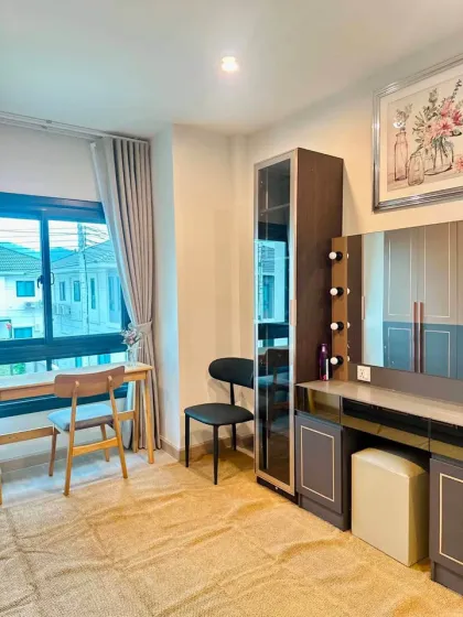 Квартира с 4 спальнями и 3 ванными в аренду в Supalai Lake View, Равай