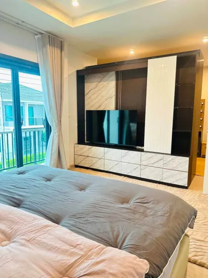 Квартира с 4 спальнями и 3 ванными в аренду в Supalai Lake View, Равай