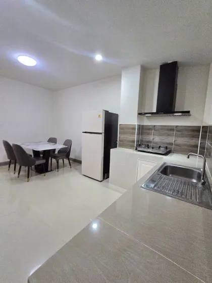 Дом в аренду возле Robinson Lifestyle Chalong и школы Oak Meadow