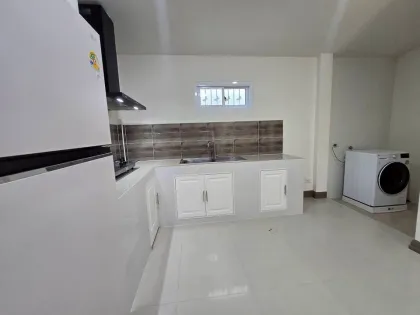 Дом в аренду возле Robinson Lifestyle Chalong и школы Oak Meadow
