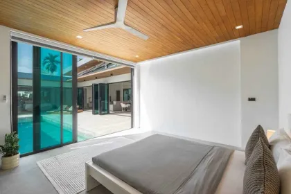 4-Bedroom Pool Villa with Rooftop Lake View near Layan Beach