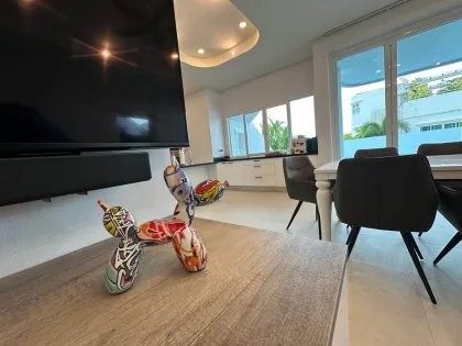 Просторная вилла с 4 спальнями и приватным бассейном в Baan Chalong Residences