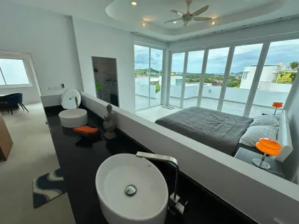 Просторная вилла с 4 спальнями и приватным бассейном в Baan Chalong Residences