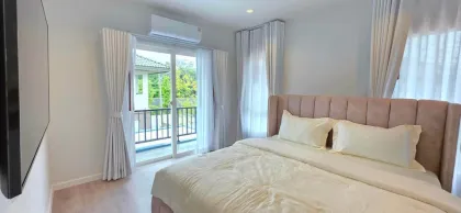 Luxusvilla mit 3 Schlafzimmern zur Miete in Saransiri Koh Kaew