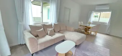 Luxusvilla mit 3 Schlafzimmern zur Miete in Saransiri Koh Kaew