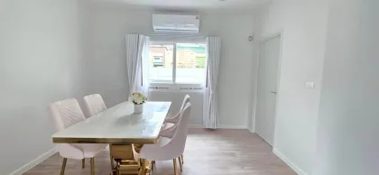 Luxusvilla mit 3 Schlafzimmern zur Miete in Saransiri Koh Kaew