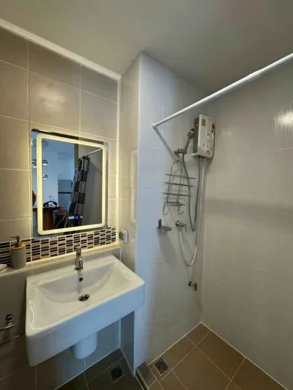 Квартира с 2 спальнями и 2 ванными в аренду в D Condo Creek, Kathu