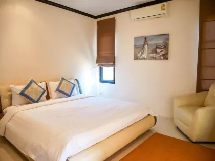 Villa 2 Chambres 2 Salles de Bain avec Piscine à Louer à Kamala