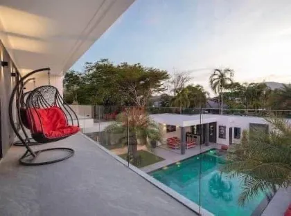 Impresionante Villa de Lujo con 5 Habitaciones y 7 Baños en Rawai