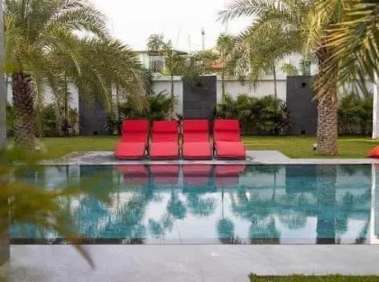 Impresionante Villa de Lujo con 5 Habitaciones y 7 Baños en Rawai