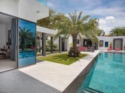 Impresionante Villa de Lujo con 5 Habitaciones y 7 Baños en Rawai