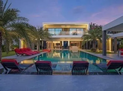 Impresionante Villa de Lujo con 5 Habitaciones y 7 Baños en Rawai