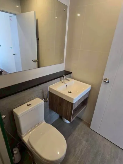 1-комнатная квартира с 1 ванной в новом кондо рядом с Central Phuket