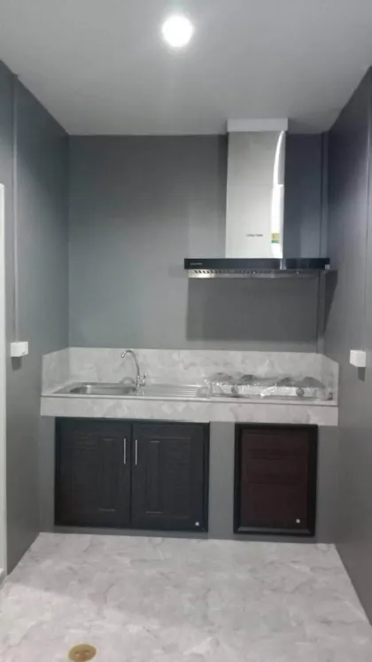 Haus zur Miete in Saiyuan-Rawai mit 1 Schlafzimmer und Parkplatz