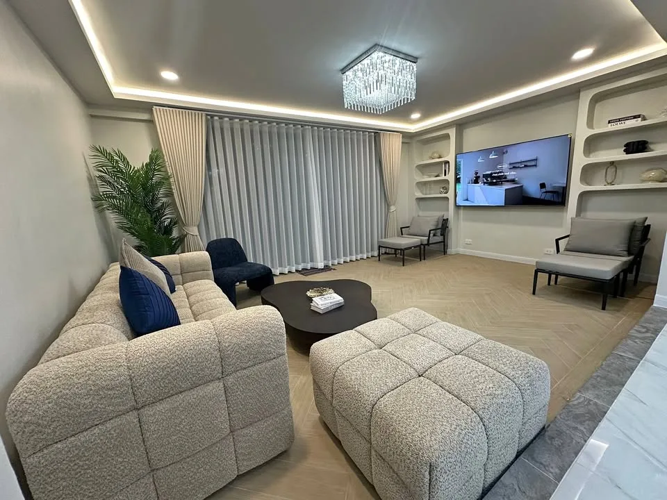 Villa con piscina de 4 habitaciones en alquiler en Sun Palm Village, Chalong, Phuket