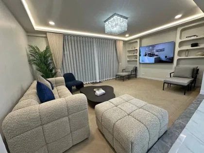 Villa con piscina de 4 habitaciones en alquiler en Sun Palm Village, Chalong, Phuket
