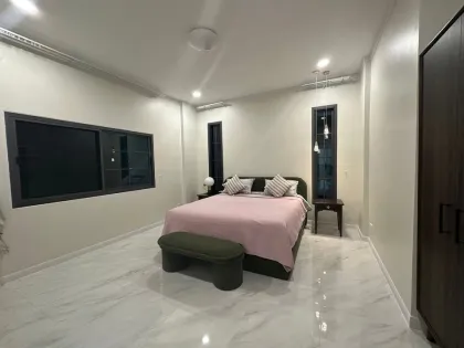 Villa con piscina de 4 habitaciones en alquiler en Sun Palm Village, Chalong, Phuket