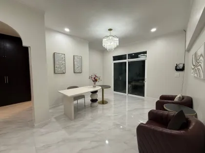 Villa con piscina de 4 habitaciones en alquiler en Sun Palm Village, Chalong, Phuket