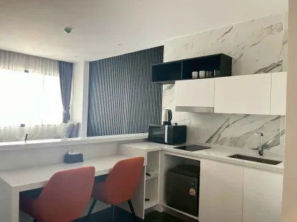 คอนโดสมัยใหม่ 1 ห้องนอน ใกล้หาดในหาน ภูเก็ต