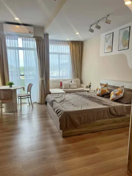 Apartamento de 1 dormitorio y 1 baño en alquiler en Condo De Belle @Chalong