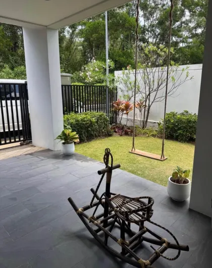 Villa con 3 Habitaciones y 4 Baños en Laguna Park con Piscina en Alquiler