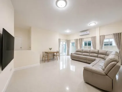 Appartement spacieux 3 chambres avec grand jardin à Phuket Villa Chaofa 2-3