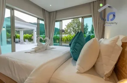 Villa Moderna de 4 Dormitorios con Piscina Privada en Chalong, Phuket