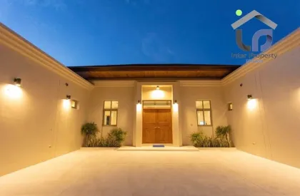 Villa Moderna de 4 Dormitorios con Piscina Privada en Chalong, Phuket
