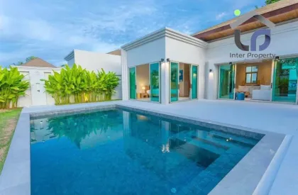 Villa Moderna de 4 Dormitorios con Piscina Privada en Chalong, Phuket