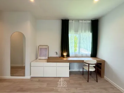 4-Bedroom 3-Bathroom Corner Villa for Rent in Koh Kaew