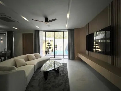 Уютная вилла с 3 спальнями и бассейном рядом с Blue Tree Phuket