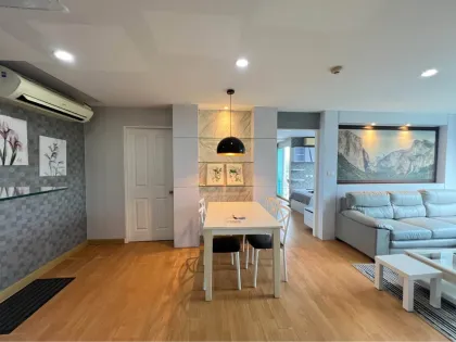 Voll möblierte 2-Zimmer-Wohnung mit 2 Bädern in Kathu