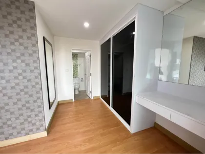 Voll möblierte 2-Zimmer-Wohnung mit 2 Bädern in Kathu