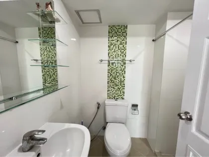 Voll möblierte 2-Zimmer-Wohnung mit 2 Bädern in Kathu