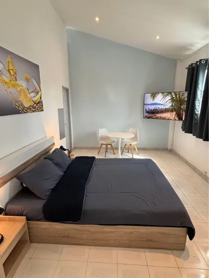 1-Zimmer Stadthaus mit Terrasse in ruhiger Lage der Altstadt Phuket