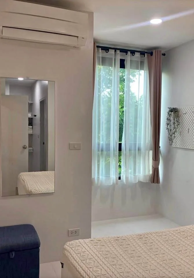 Fully Furnished 1 Bedroom Apartment at Zcape X2 Condominium