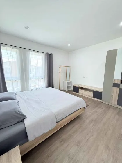 Modern 3-Bedroom Corner Home for Rent in Smile Ville X2