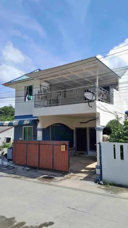 2-Zimmer-Haus mit 3 Bädern zur Miete in Kathu
