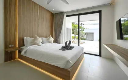Moderna villa adosada de 3 habitaciones con piscina en alquiler en Thalang