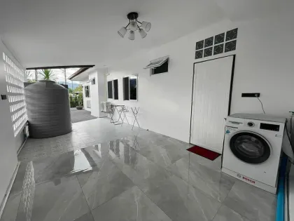Casa de 2 habitaciones y 2 baños en renta en Fitness Street, Phuket Town