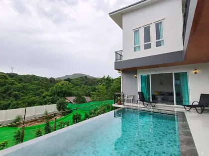 Moderne 3-Zimmer Villa mit Pool, haustierfreundlich und Bergblick in Rawai
