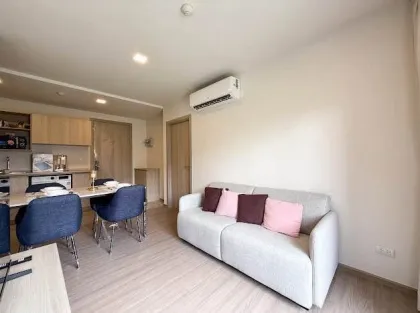 Apartamento de 2 habitaciones con vista a la piscina, listo para entrar