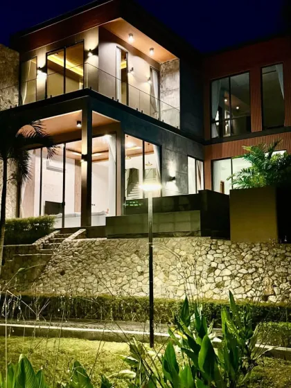 Spacieuse villa de luxe 3 chambres à louer à Menara Luxury Hill